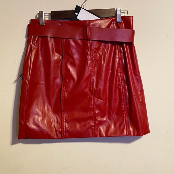 Fashion Nova Bar Hopping Mini Skirt Size Large - Picture 10 of 10